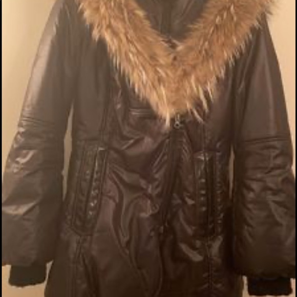 Gorgeous Mackage winter coat - Picture 2 of 7